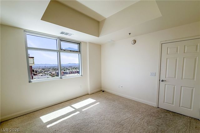 150 Las Vegas Boulevard 1813, Las Vegas, NV 89101