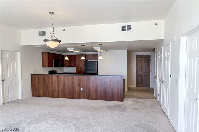 150 Las Vegas Boulevard 1813, Las Vegas, NV 89101