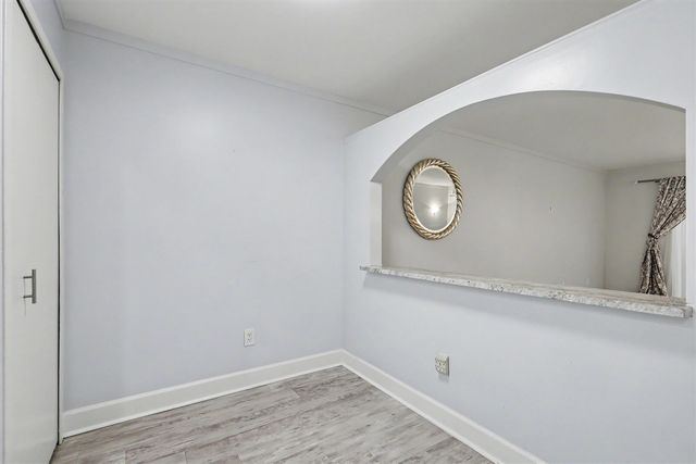 6600 Ridgefield Circle, West Bloomfield, MI 48322