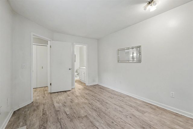 6600 Ridgefield Circle, West Bloomfield, MI 48322