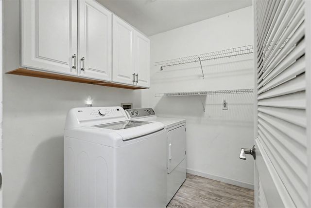 6600 Ridgefield Circle, West Bloomfield, MI 48322