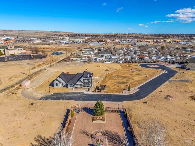 1311 Aquila Dr, Pueblo, CO 81008