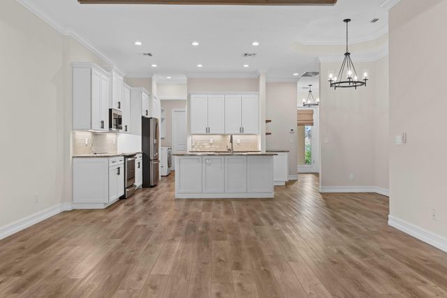 2025 Bridgepointe Circle 118, Vero Beach, FL 32967