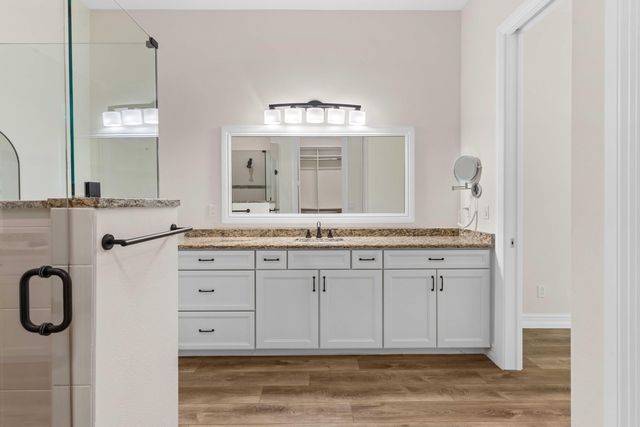 2025 Bridgepointe Circle 118, Vero Beach, FL 32967