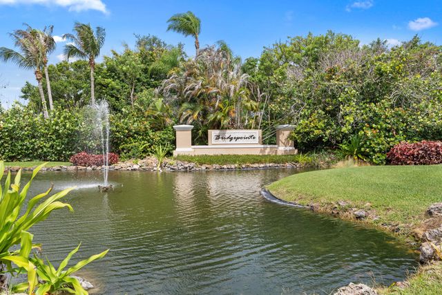 2025 Bridgepointe Circle 118, Vero Beach, FL 32967