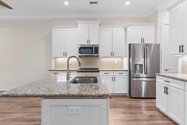 2025 Bridgepointe Circle 118, Vero Beach, FL 32967