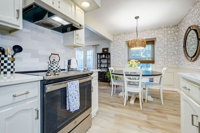 32 Wood Creek Drive, Pittsford, NY 14534