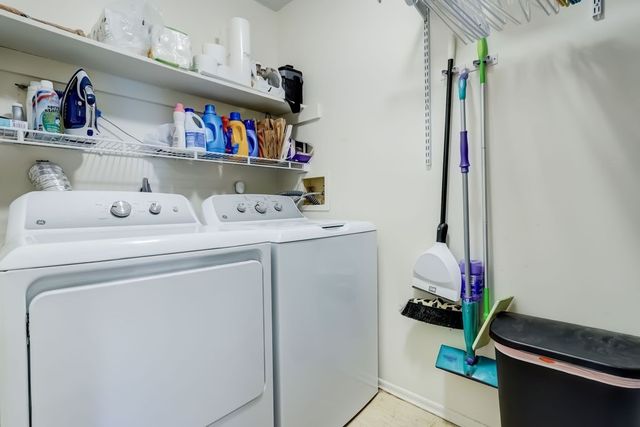 32 Wood Creek Drive, Pittsford, NY 14534