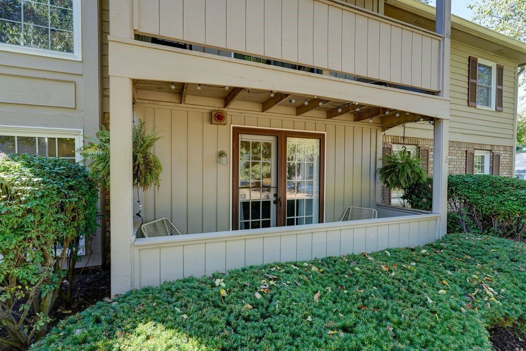 32 Wood Creek Drive, Pittsford, NY 14534