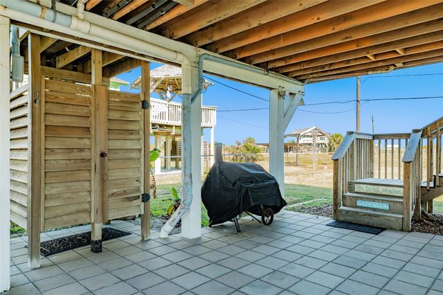4215 San Jacinto Drive, Galveston, TX 77554