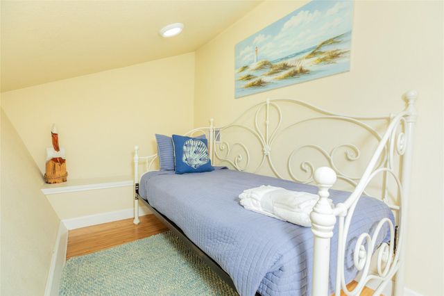 4215 San Jacinto Drive, Galveston, TX 77554