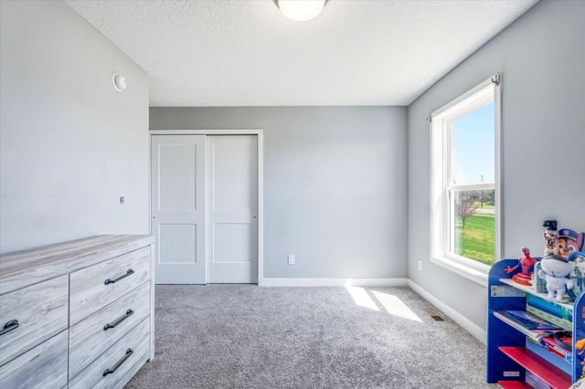 11829 71st Street NE, Albertville, MN 55301