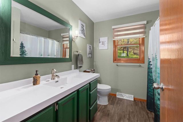 W9946 VIEW RIDGE LANE, New London, WI 54961