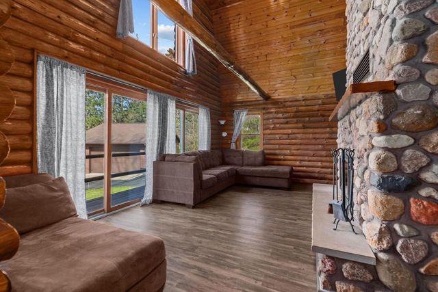W9946 VIEW RIDGE LANE, New London, WI 54961