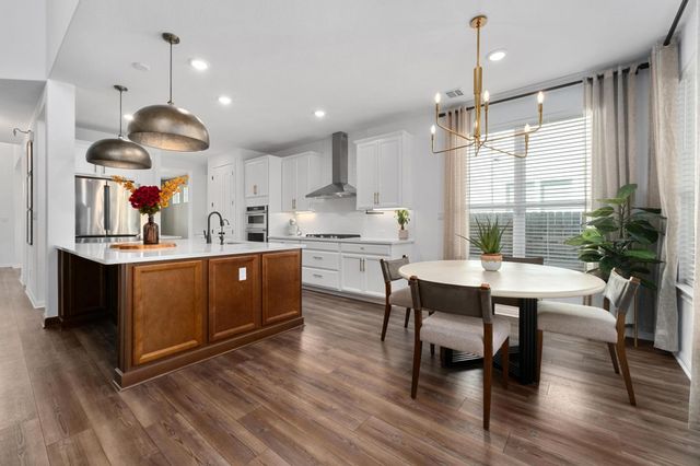 1954 Headwaters BLVD, Dripping Springs, TX 78620