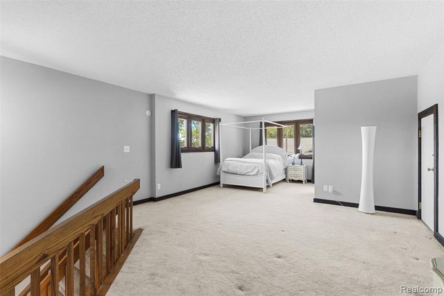 3232 Shady Oak Drive, Columbiaville, MI 48421