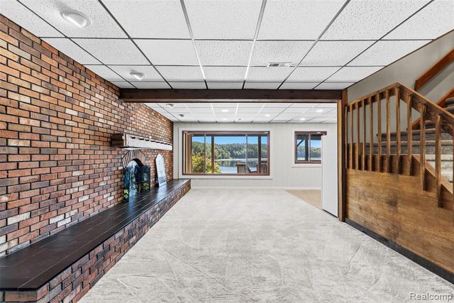 3232 Shady Oak Drive, Columbiaville, MI 48421