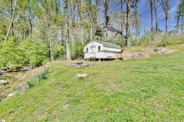 412 Bushy Creek Road, Woodruff, SC 29388