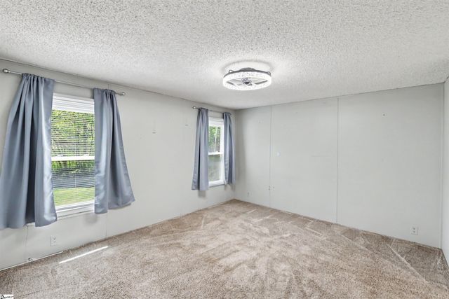 412 Bushy Creek Road, Woodruff, SC 29388