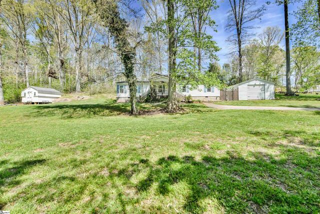 412 Bushy Creek Road, Woodruff, SC 29388