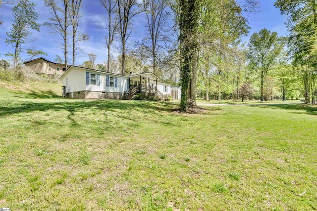 412 Bushy Creek Road, Woodruff, SC 29388