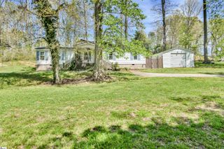412 Bushy Creek Road, Woodruff, SC 29388