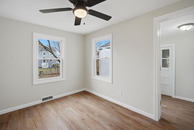 78 W Bay Path Terrace, Springfield, MA 01109