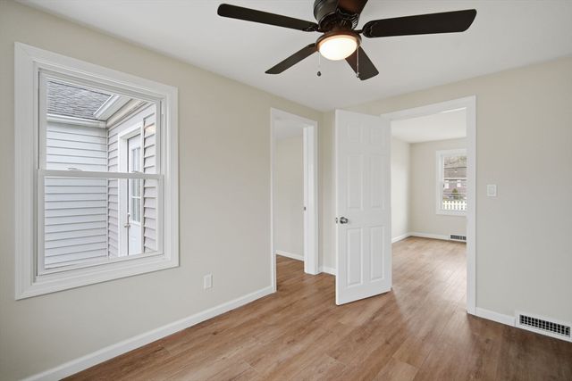 78 W Bay Path Terrace, Springfield, MA 01109