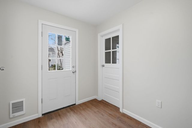 78 W Bay Path Terrace, Springfield, MA 01109