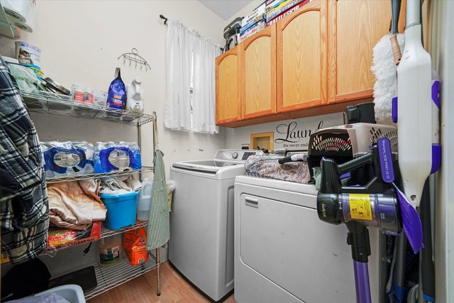 262 Bartlett Place, Elgin, IL 60120