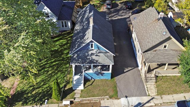 262 Bartlett Place, Elgin, IL 60120