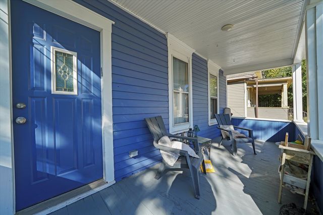 262 Bartlett Place, Elgin, IL 60120