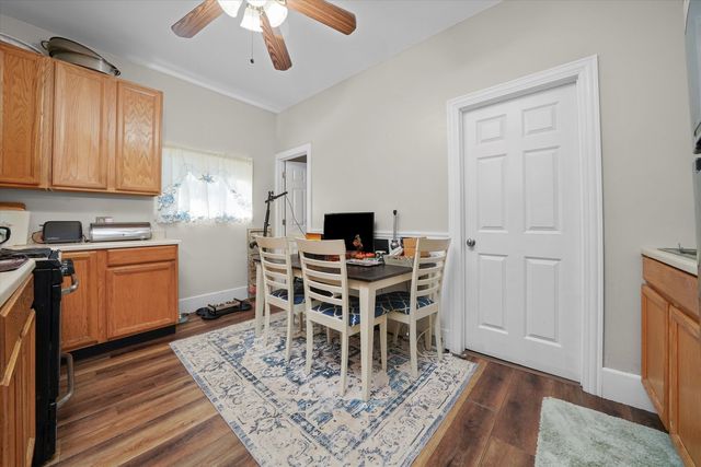 262 Bartlett Place, Elgin, IL 60120