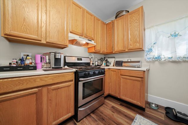 262 Bartlett Place, Elgin, IL 60120