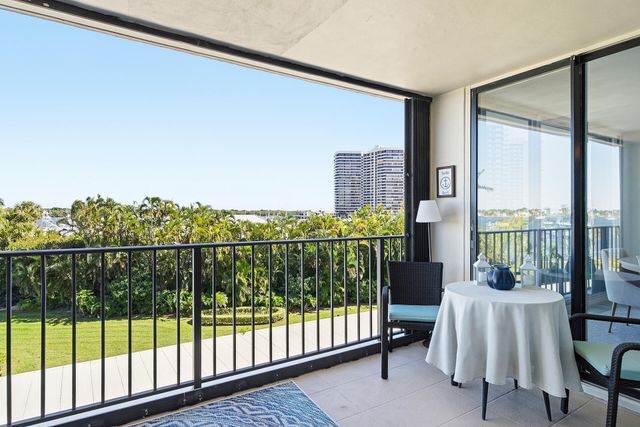 122 Lakeshore Drive 433, North Palm Beach, FL 33408