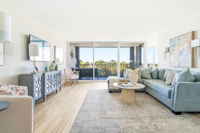 122 Lakeshore Drive 433, North Palm Beach, FL 33408