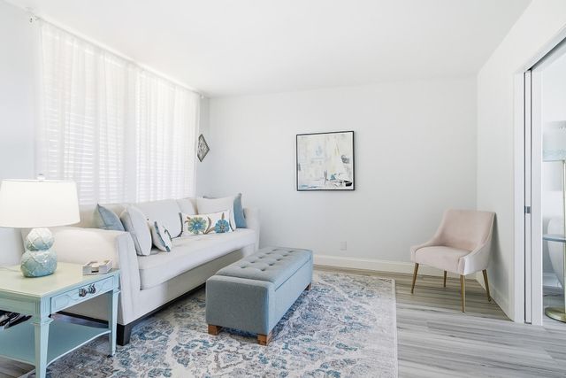 122 Lakeshore Drive 433, North Palm Beach, FL 33408