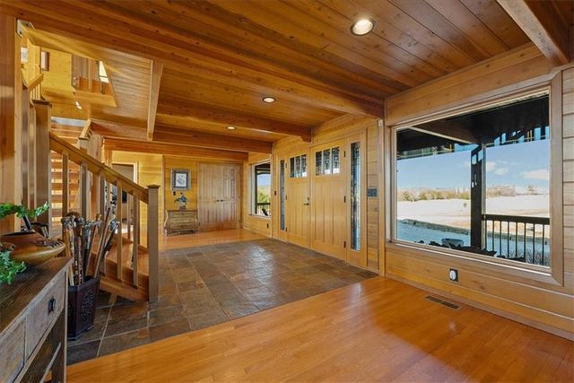 521 N 1450th Road, Lawrence, KS 66049