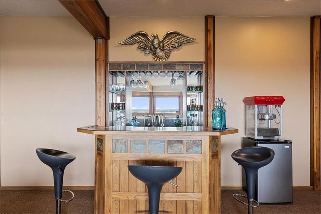 521 N 1450th Road, Lawrence, KS 66049