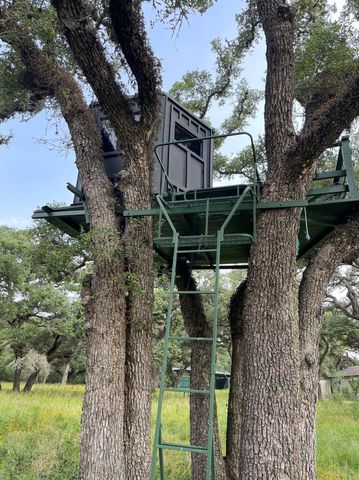 4636 Highway 71, Columbus, TX 78934