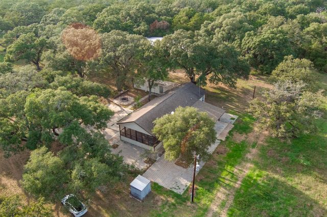 4636 Highway 71, Columbus, TX 78934