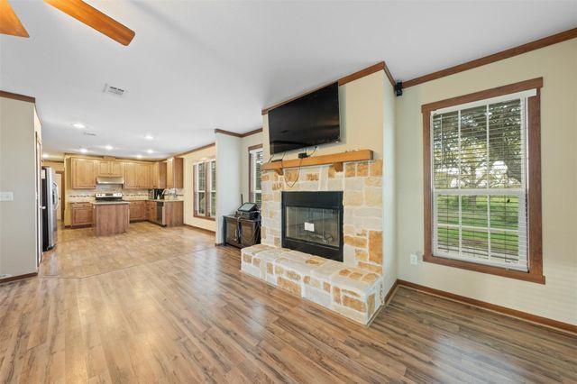 4636 Highway 71, Columbus, TX 78934