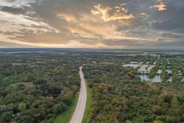 4636 Highway 71, Columbus, TX 78934