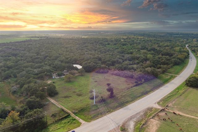 4636 Highway 71, Columbus, TX 78934