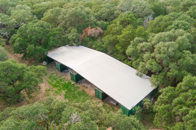 4636 Highway 71, Columbus, TX 78934