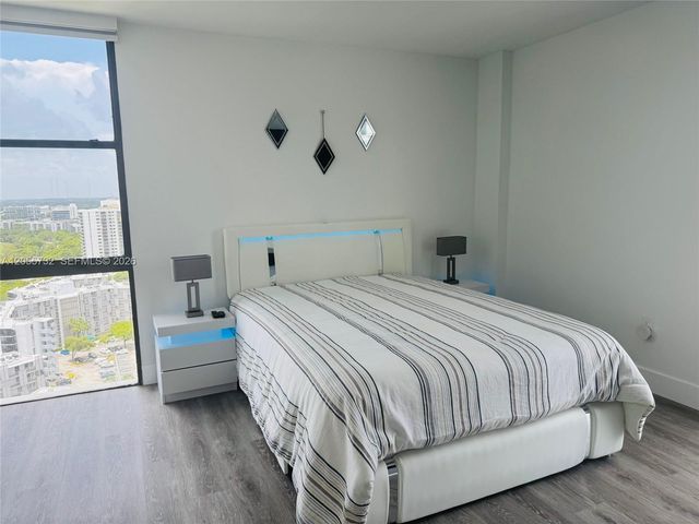 3625 N Country Club Dr 2409, Aventura, FL 33180