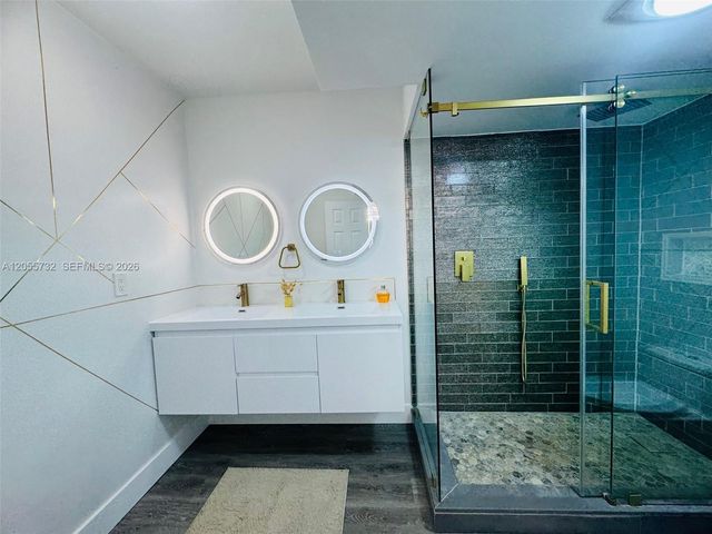 3625 N Country Club Dr 2409, Aventura, FL 33180