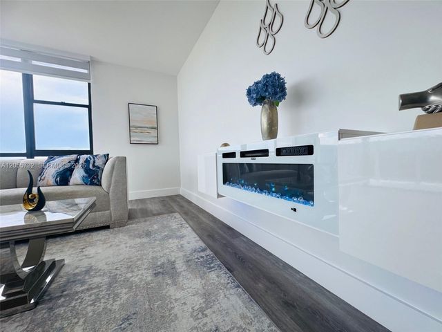3625 N Country Club Dr 2409, Aventura, FL 33180
