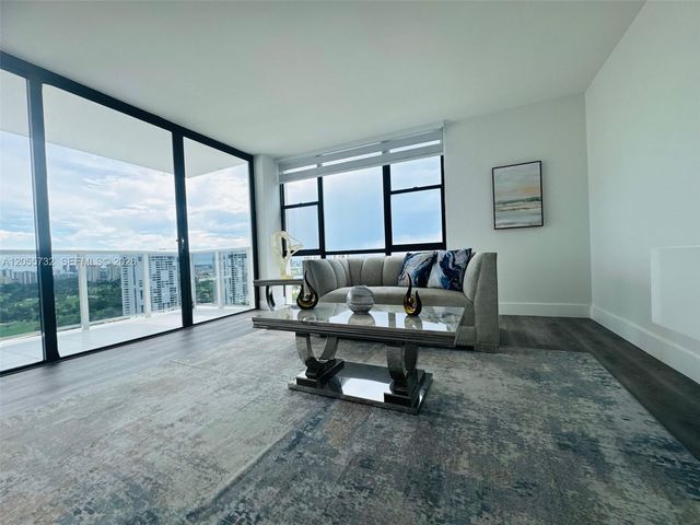 3625 N Country Club Dr 2409, Aventura, FL 33180