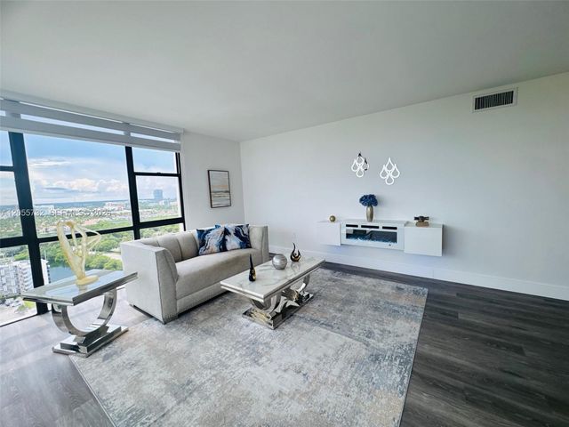3625 N Country Club Dr 2409, Aventura, FL 33180